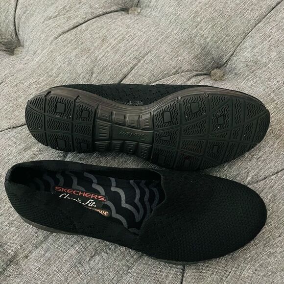 Skechers Classic Fit Memory Foam Slip On Size 9.5 - Picture 3 of 7